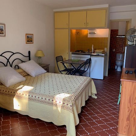 Les Oliviers Grimaud Exterior foto